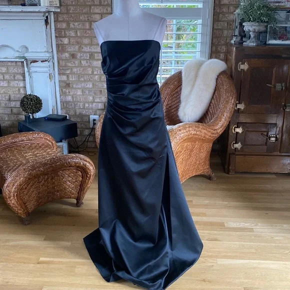 JS Boutique | Dresses | Js Boutique Nordstrom Black Strapless Evening Formal Dress Plus 22w New | Poshmark JS Boutique | Dresses | Js Boutique Nordstrom Black Strapless Evening Formal Dress Plus 22w New | Poshmark